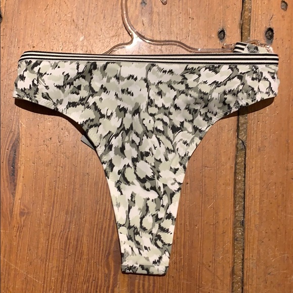 MARIE JO L'AVENTURE REM Thong